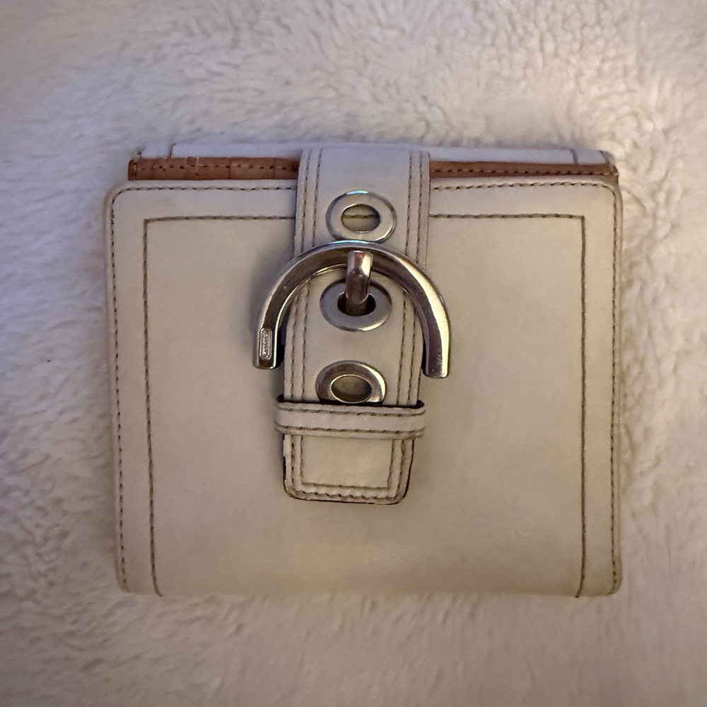 Stylish Large Coach White Wallet with Silver Buckle
